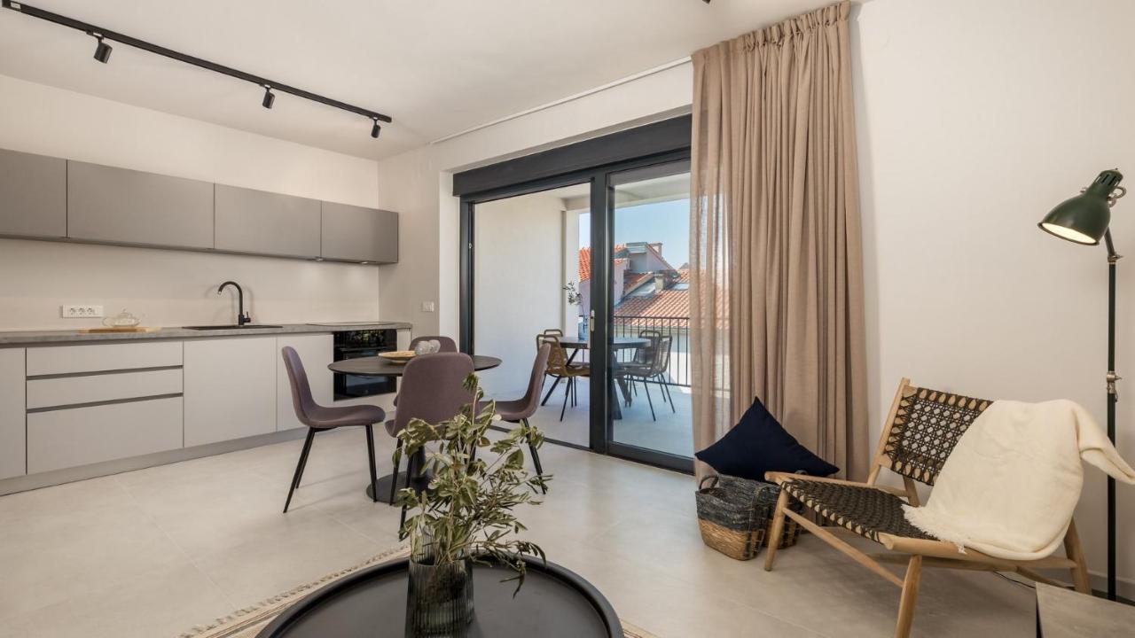 Apartments Villa Frankola With Swimming Pool 茨里克韦尼察 外观 照片