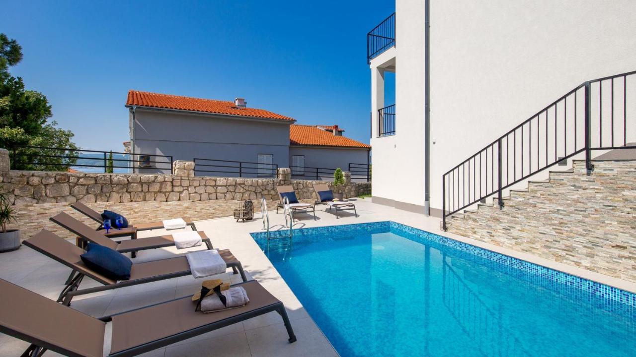 Apartments Villa Frankola With Swimming Pool 茨里克韦尼察 外观 照片