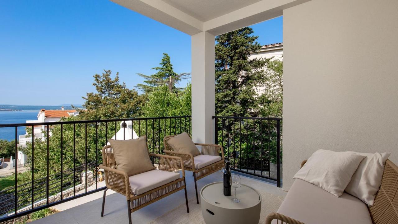 Apartments Villa Frankola With Swimming Pool 茨里克韦尼察 外观 照片