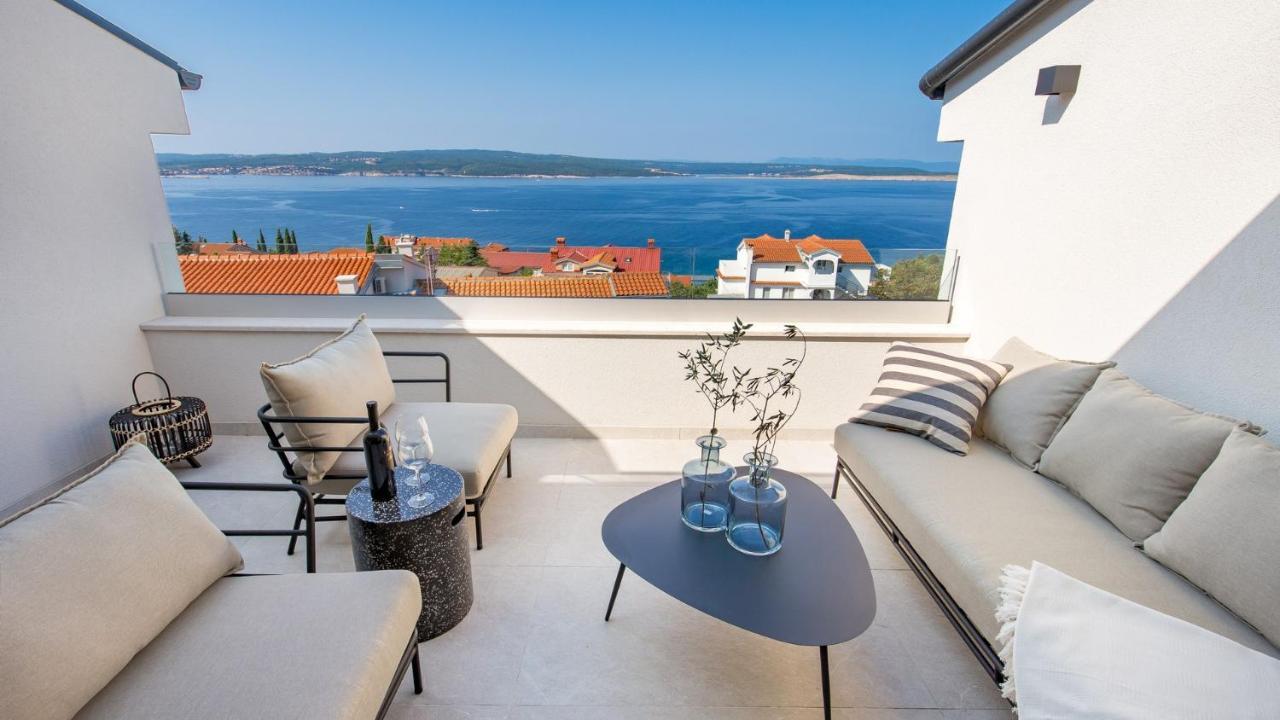 Apartments Villa Frankola With Swimming Pool 茨里克韦尼察 外观 照片