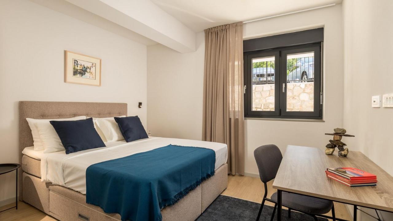 Apartments Villa Frankola With Swimming Pool 茨里克韦尼察 外观 照片