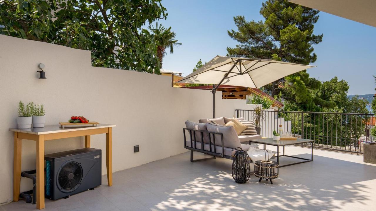 Apartments Villa Frankola With Swimming Pool 茨里克韦尼察 外观 照片